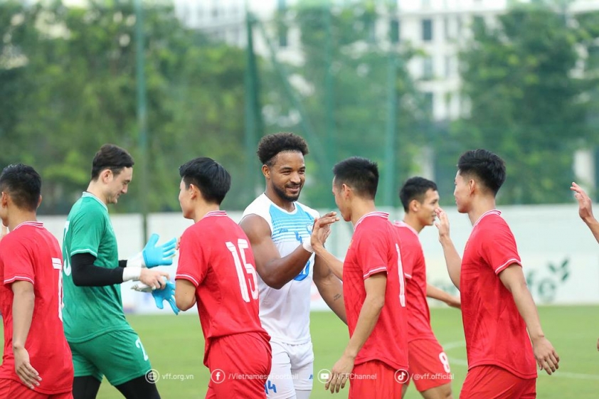 Tiền đạo nhập tịch Nguyễn Xuân Son ngồi ngoài 3 trận đầu AFF Cup 2024