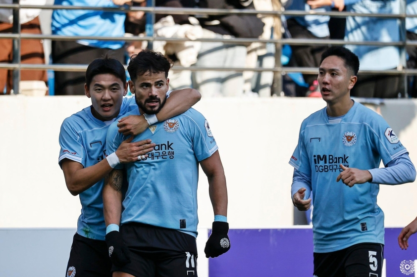 Daegu FC Trụ Hạng Thành Công Sau Trận Play-off Kịch Tính