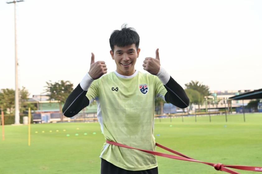 Quả bóng mới AFF Cup Cảm giác khác biệt và thách thức cho thủ môn Thái Lan