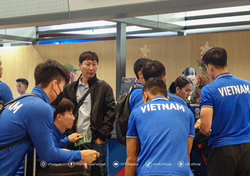 ĐT Việt Nam Gặp Khó Trên Đường Chuẩn Bị Trận Bán Kết AFF Cup Lượt Về