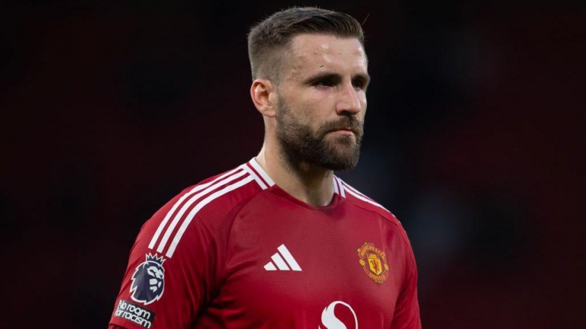 Luke Shaw bày tỏ sự đau lòng sâu sắc khi chấn thương trở lại khiến anh phải nghỉ thi đấu
