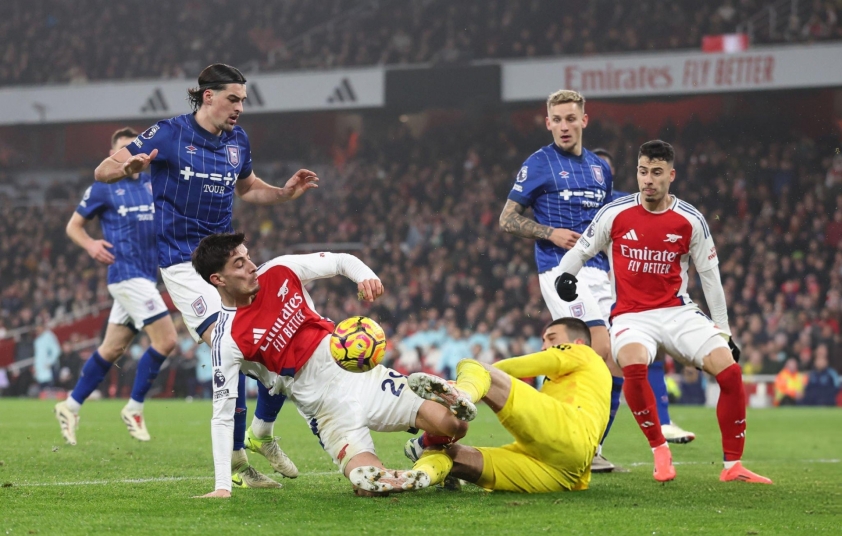 Arsenal Giành Chiến Thắng Tối Thiểu Trước Ipswich Town, Vươn Lên Vị Trí Thứ 2 Ngoại Hạng Anh