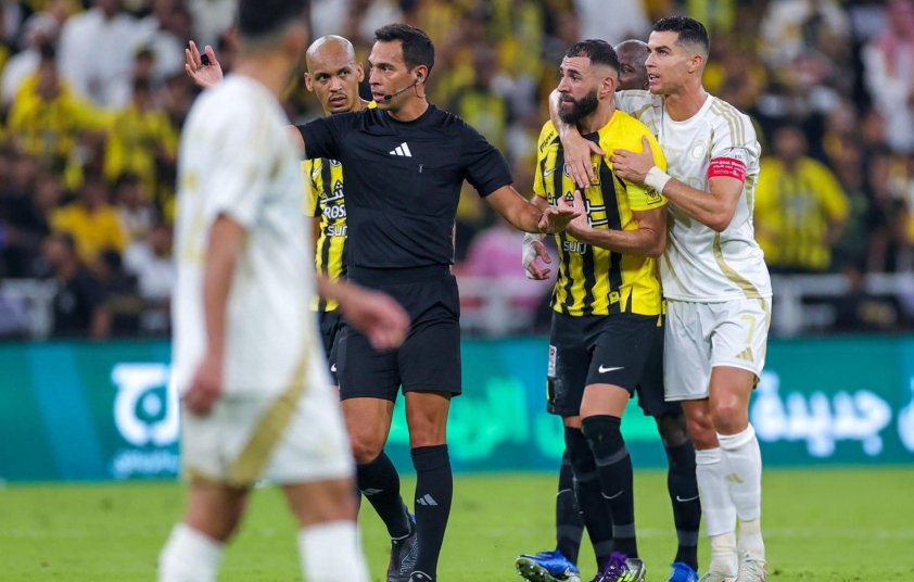 Ronaldo can thiệp, xoa dịu cuộc ẩu đả giữa Benzema và Otavio