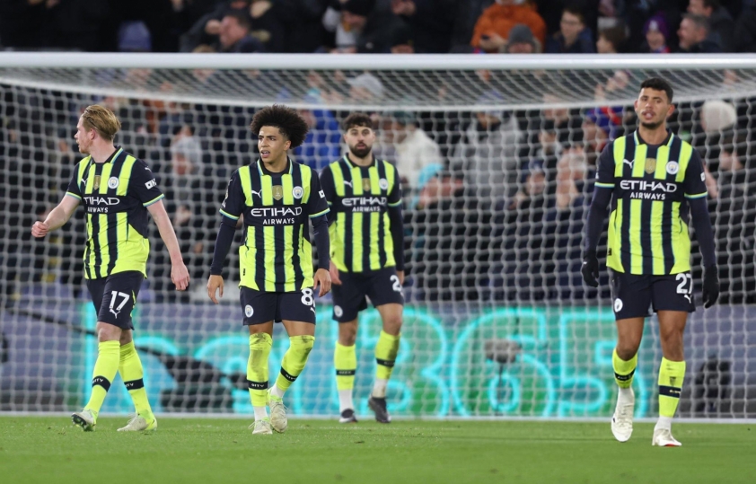 Man City sa lầy trong vũng lầy thất vọng Guardiola thừa nhận chặng đường gian nan