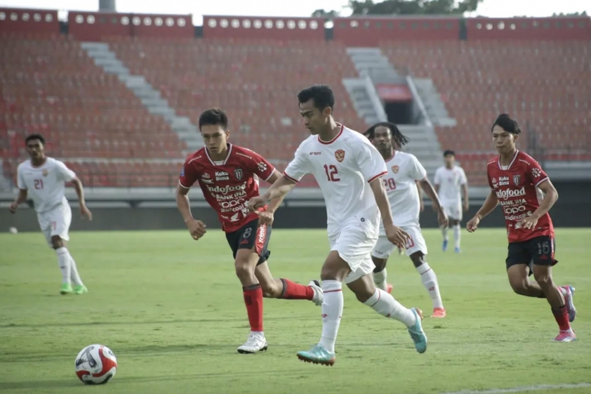 ĐT Indonesia khởi động AFF Cup thành công với chiến thắng 2-1 trước Bali United