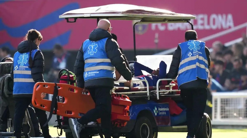 Chấn thương Đáng Lo Ngại của Alejandro Balde Gây Lo Lắng Cho Barcelona