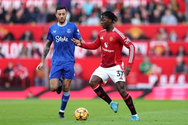 Thẻ Đỏ Vô Thường Đe Dọa Chuyến Làm Khách của Man Utd Trước Arsenal
