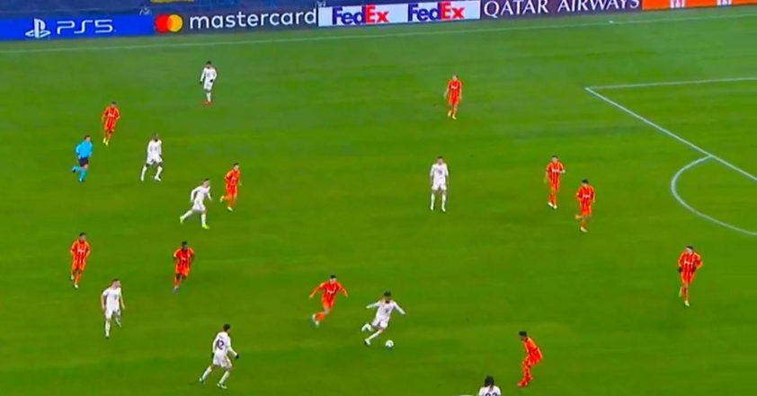 Tác phẩm nghệ thuật của Michael Olise tô điểm cho chiến thắng của Bayern Munich