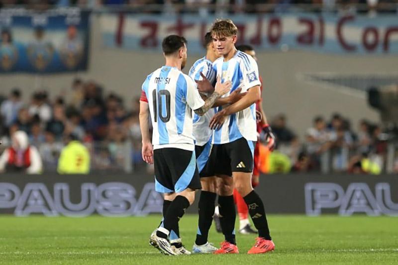 Nico Paz Từ Cảm Xúc Xấu Hổ Đến Ngôi Sao Đang Lên Của Bóng Đá Argentina