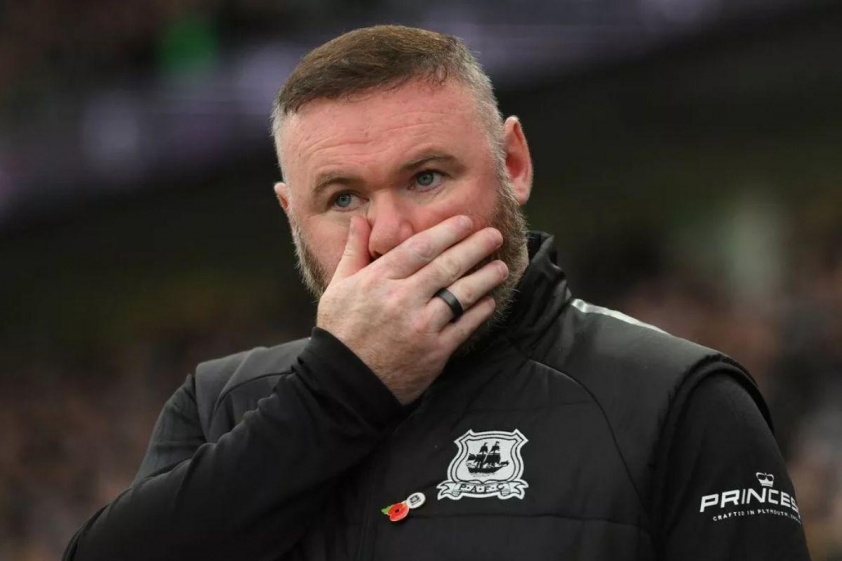 Thất bại liên tiếp khiến HLV Wayne Rooney xấu hổ và đối mặt với áp lực từ chức