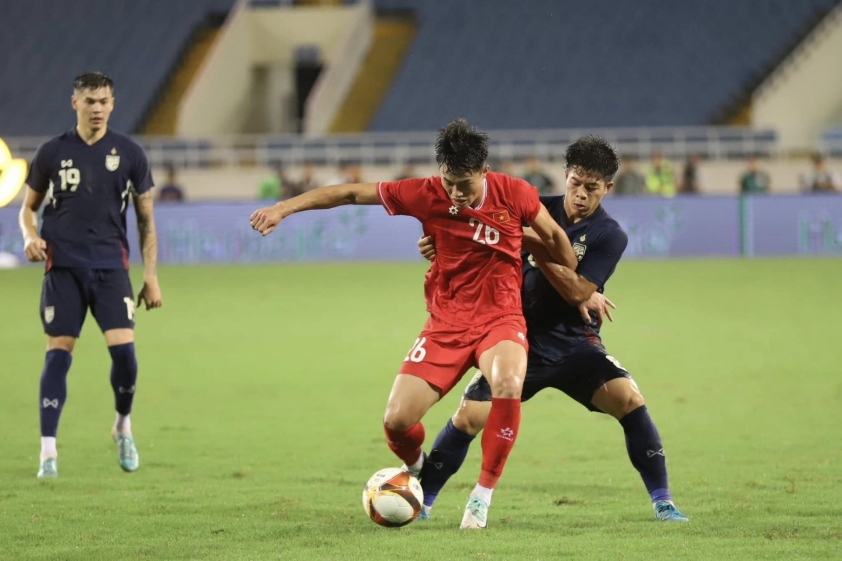 So sánh chất lượng hàng tiền vệ của Việt Nam, Thái Lan và Indonesia tại AFF Cup