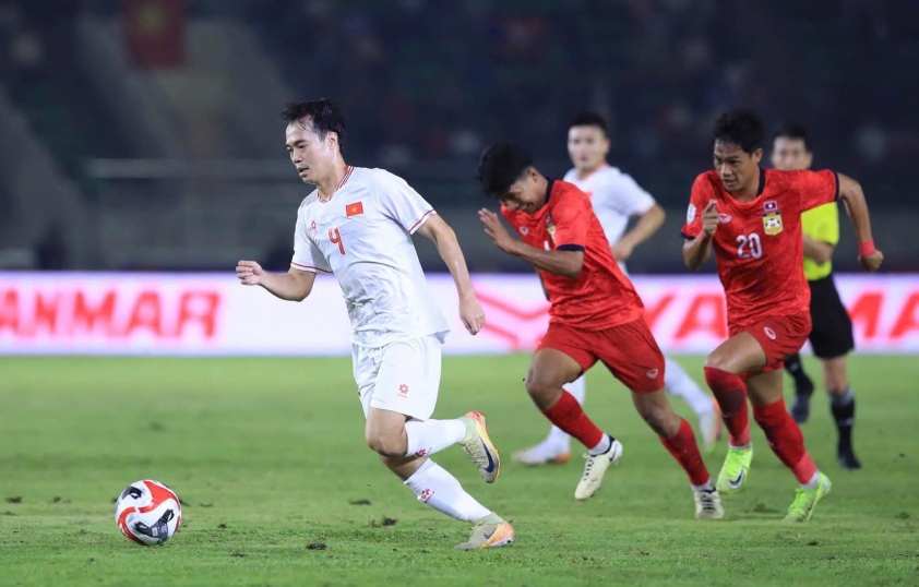 Văn Toàn ghi bàn thắng mở màn chiến dịch AFF Cup 2024