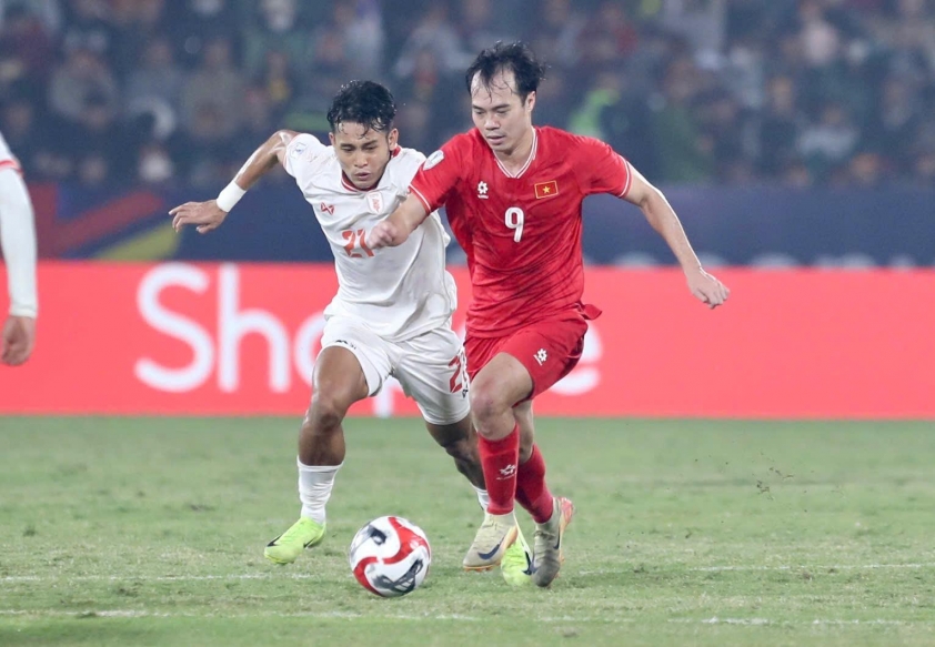 Những Cầu Thủ Sẽ Vắng Mặt Ở Chung Kết AFF Cup Văn Toàn, Hồ Tấn Tài và Trung Kiên