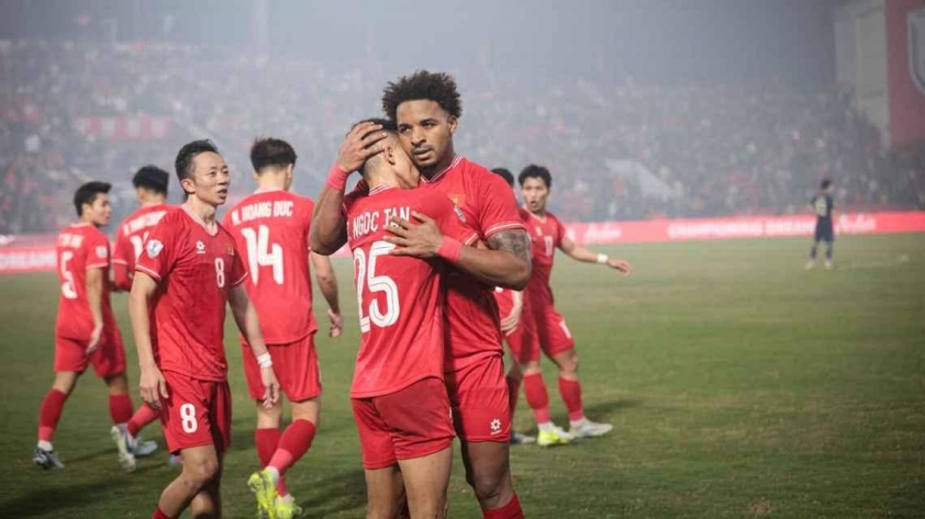 Nguyễn Xuân Son Người hùng giúp Việt Nam tiến gần đến đỉnh vinh quang AFF Cup