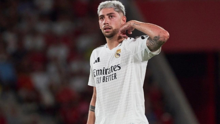 Valverde tỏa sáng rạng ngời dù thi đấu trong đau đớn, dẫn Real Madrid đến chiến thắng 3-0 trước Valladolid