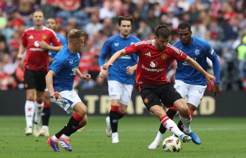 Xô xát dữ dội giữa CĐV Man United và Rangers: 39 người bị bắt giữ