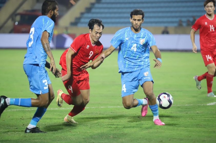 HLV Kim Sang Sik: Hành trình Vô địch AFF Cup 2024 và Tầm nhìn tương lai