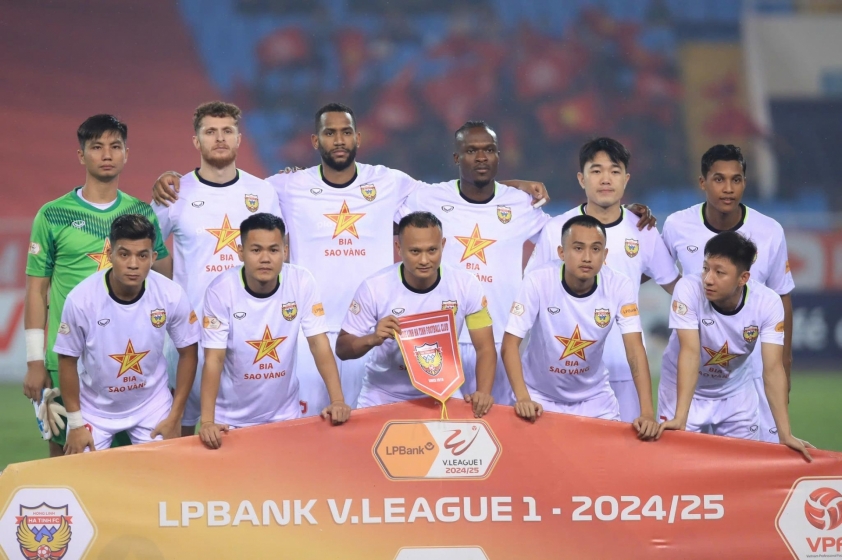 V-League 2024/2025: Những Ngôi Sao Nội Binh Tỏa Sáng