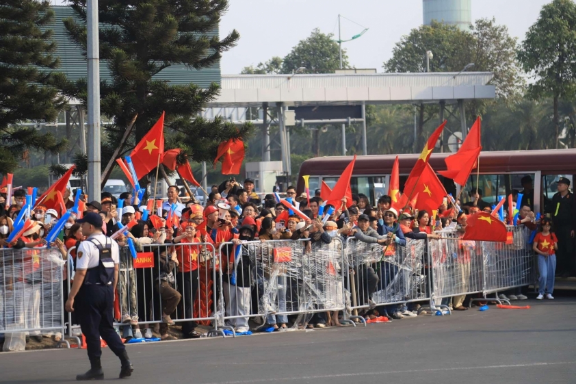 Đón chào anh hùng Những khoảnh khắc xúc động trong ngày ĐT Việt Nam trở về sau chiến thắng AFF Cup 2024