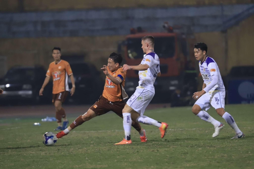 HAGL xuất sắc đánh bại Hà Nội FC trên sân Hàng Đẫy sau 13 năm chờ đợi
