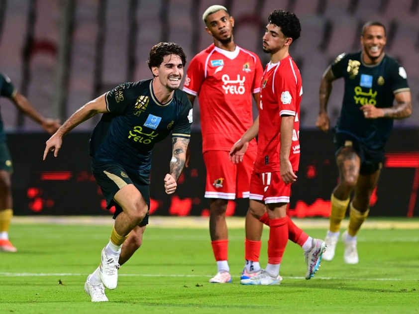 Cuộc đối đầu căng thẳng giữa Al Ettifaq và Al Kholood trong khuôn khổ vòng 14 Saudi Pro League