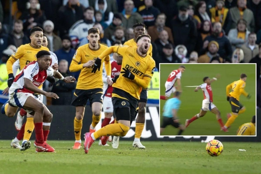 Thẻ Đỏ Gây Tranh Cãi: Arsenal Vượt Ải Wolves Dù Thiếu Người