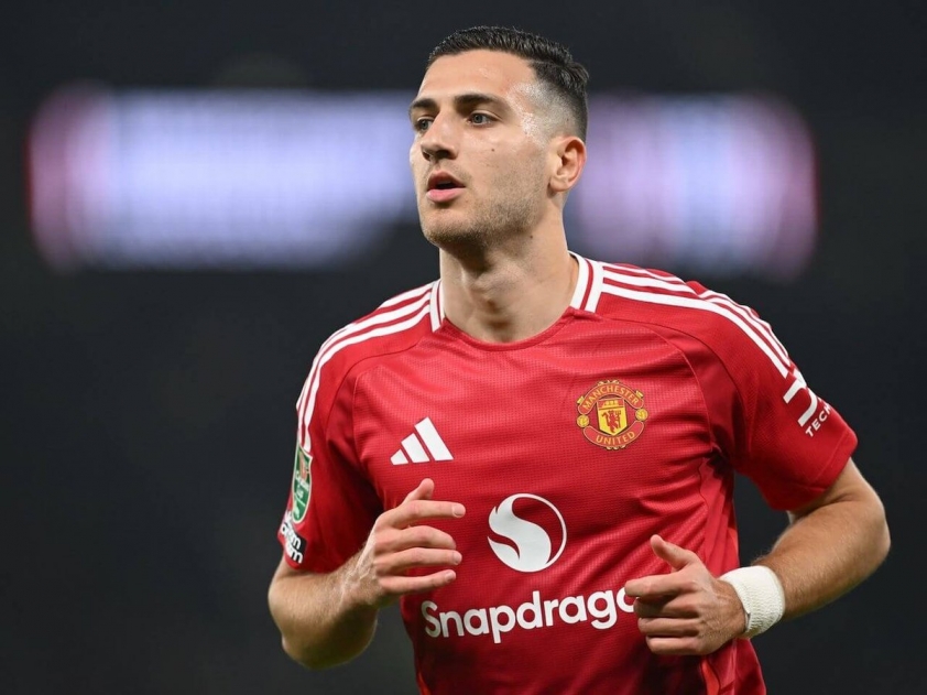 MU Khắc Tinh Fulham, Giành Chiến Thắng Ngọt Ngào 1-0 Trên Sân Khách