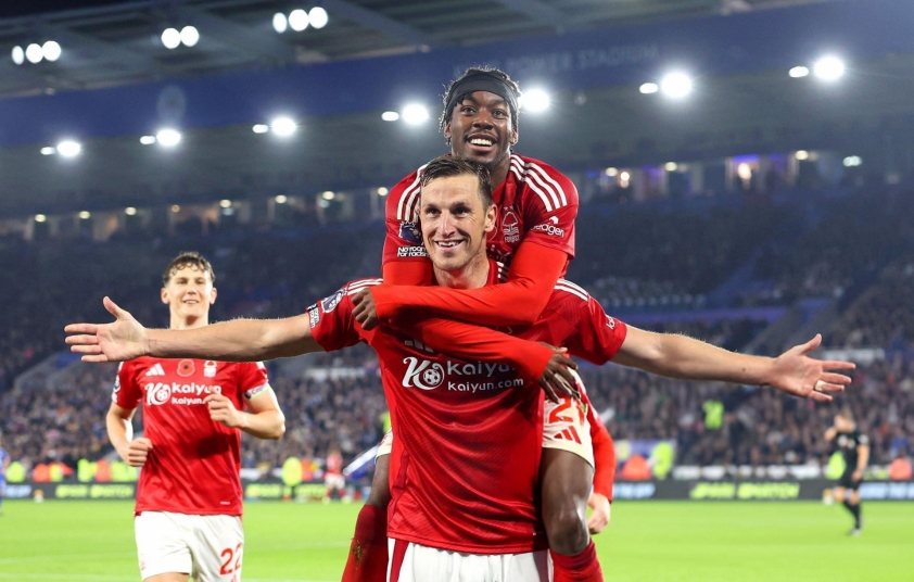 Nottingham Forest - Một Câu Chuyện Cổ Tích Đời Thường