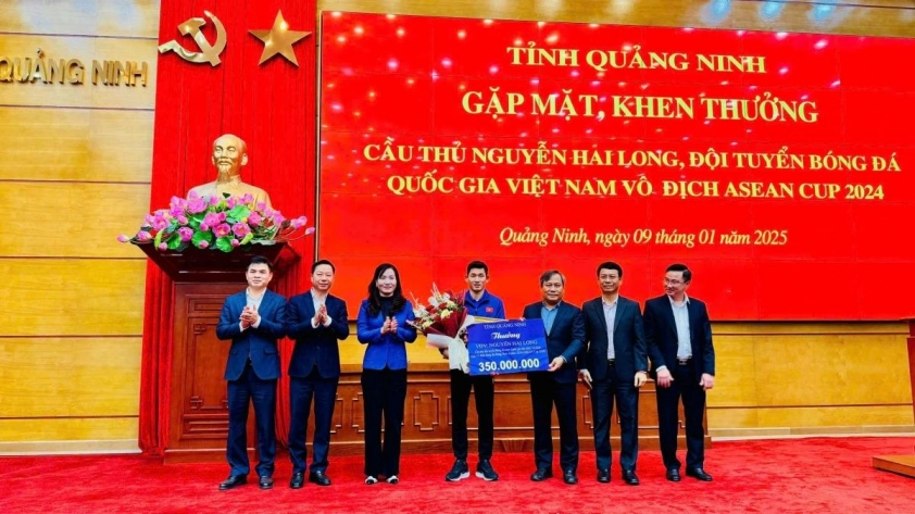 Quảng Ninh tri ân tiền vệ Nguyễn Hai Long với 350 triệu đồng cho thành công tại AFF Cup 2024