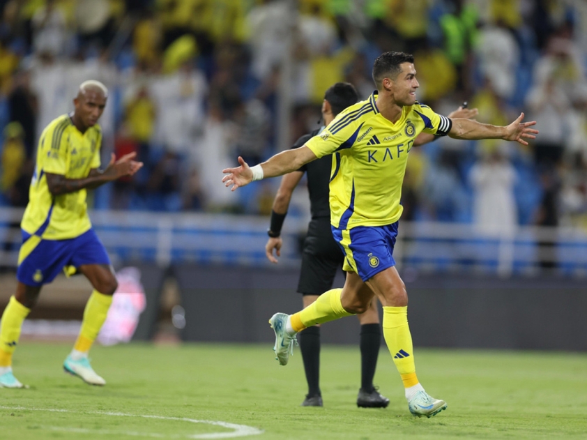 Bom tấn chuyển nhượng: Victor Boniface gia nhập Al-Nassr với mức phí kỷ lục