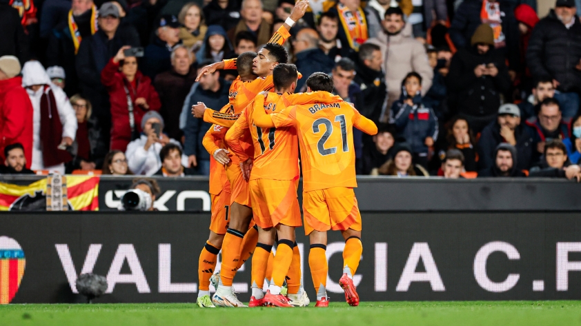 Real Madrid Lội Ngược Dòng Chiến Thắng Valencia Huấn Luyện Viên Ancelotti Vừa Hài Lòng Vừa Thất Vọng