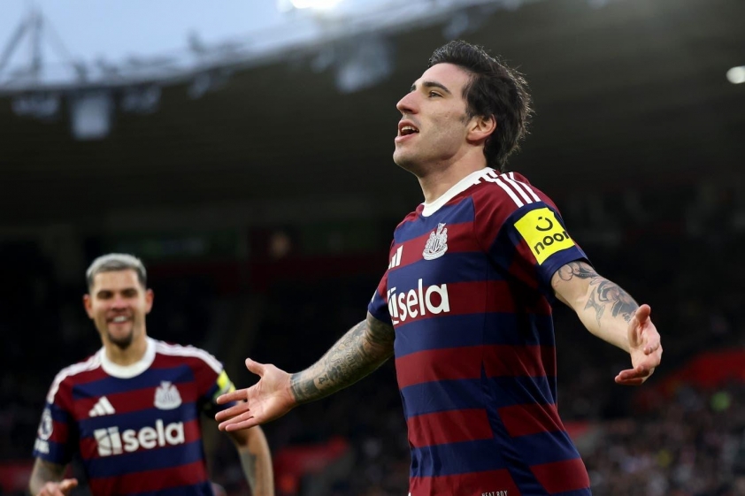 Isak tỏa sáng rực rỡ, Newcastle đánh bại Southampton 3-1