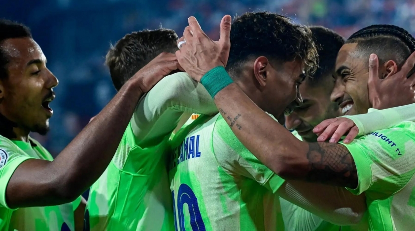 Barcelona Hủy Diệt Valencia 5-0: Ferran Torres Tỏa Sáng, Yamal Khẳng Định Tài Năng