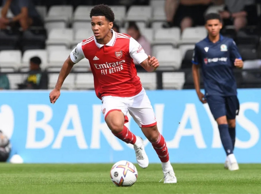 Ethan Nwaneri: Tài năng trẻ Arsenal đối mặt với quy định bất ngờ