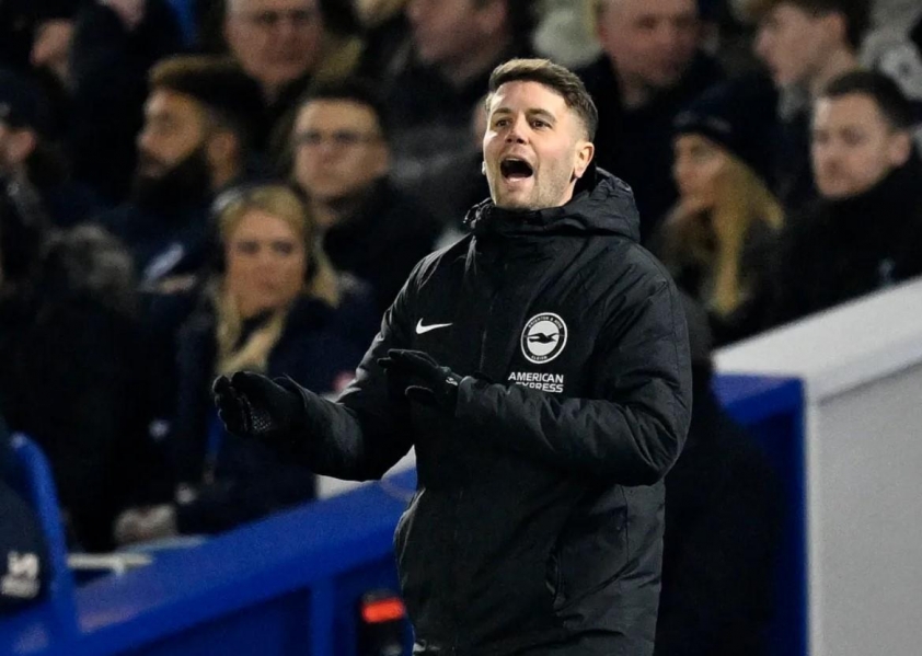 HLV Brighton đốt giấy chiến thuật, thổi bùng tinh thần thép, đánh bại Chelsea