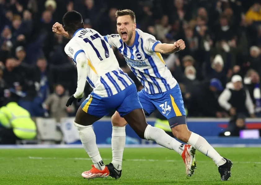 Chelsea thảm bại 0-3 trước Brighton: Khủng hoảng hàng công đẩy The Blues vào thế khó