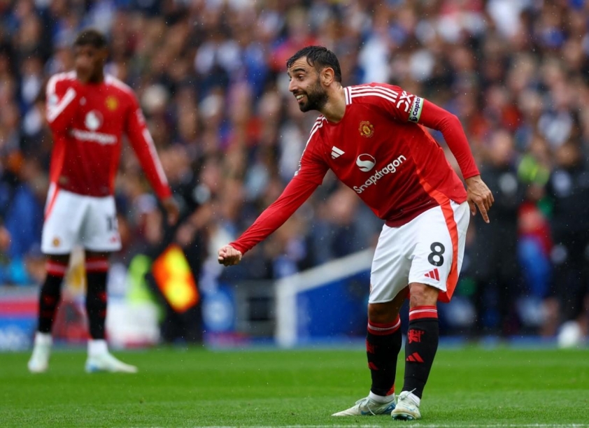 Manchester United dưới thời Sir Jim Ratcliffe: Thắt lưng buộc bụng hay tự chuốc lấy thất bại?