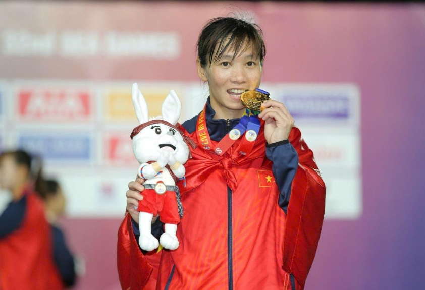 Huyền thoại Trần Thị Thùy Trang: Quả bóng vàng nữ Việt Nam 2024 và hành trình bất tận