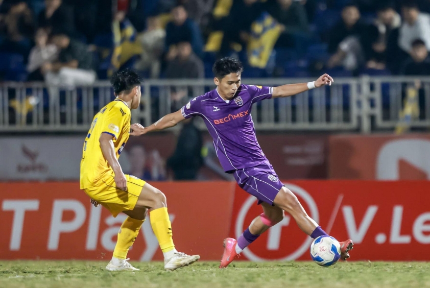 Becamex Bình Dương vượt qua SLNA với chiến thắng 2-1 kịch tính