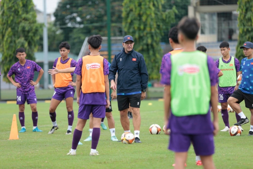 U17 Việt Nam chuẩn bị cho VCK U17 châu Á 2025 với sự bổ sung đáng chú ý từ Việt kiều châu Âu