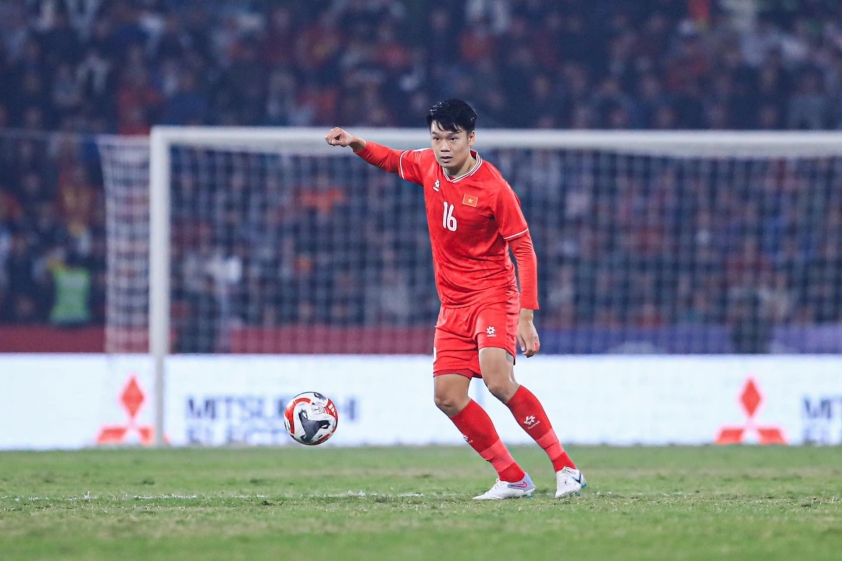 Thành Chung - Từ bất ngờ đến xứng đáng trong top 5 Quả bóng Vàng Việt Nam 2024
