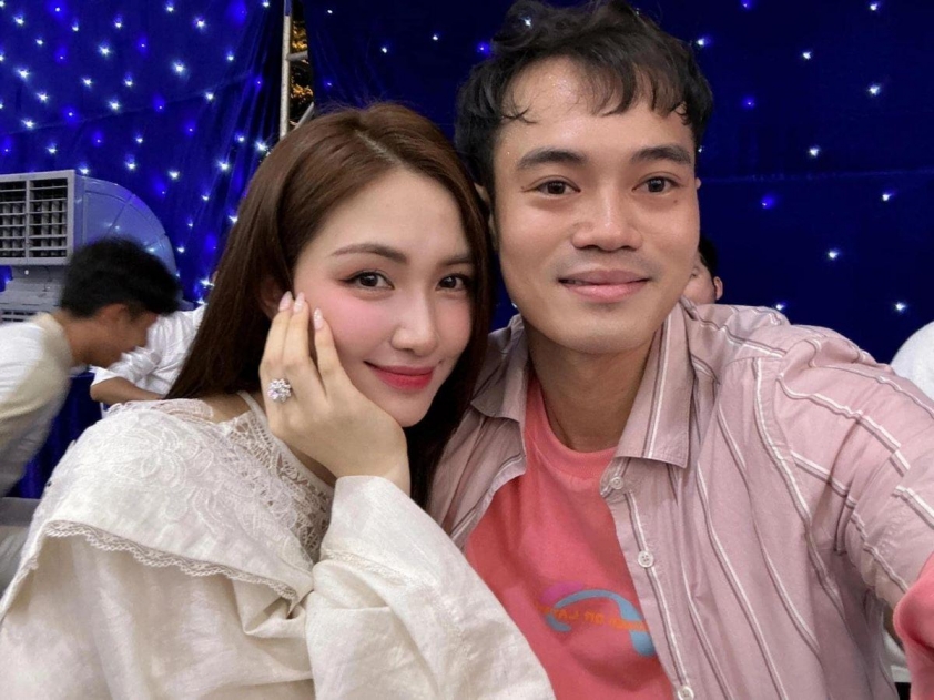 Văn Toàn và Hòa Minzy: Tình bạn đẹp vượt trên mọi lời đồn đoán