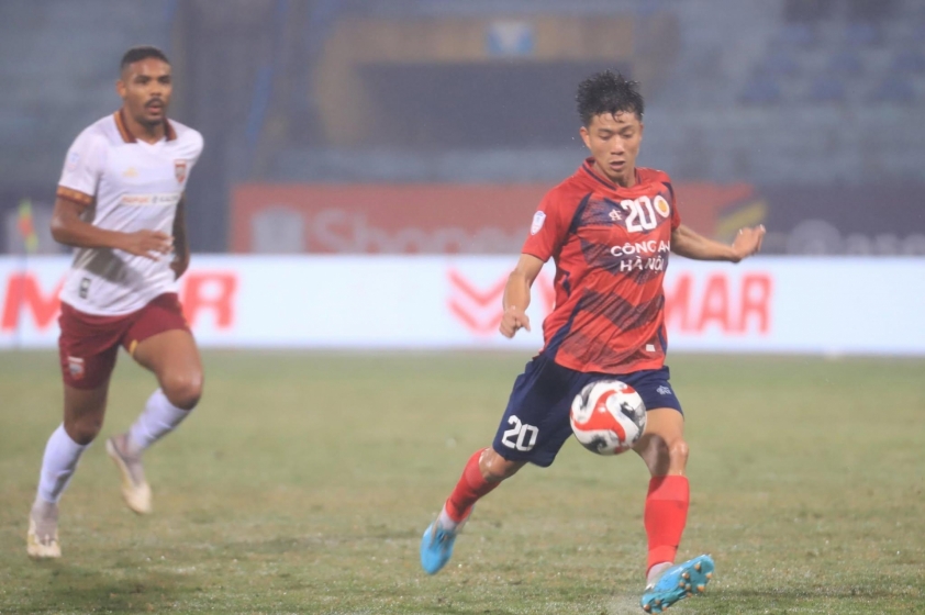 CAHN toàn thắng vòng bảng Shopee Cup: Phan Văn Đức và khát vọng chinh phục đỉnh cao