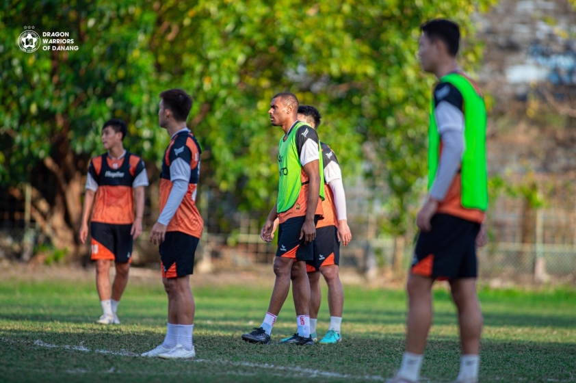 V-League 2024/25: Đà Nẵng chiêu mộ tiền đạo Brazil Thiago Henrique, tăng cường sức mạnh hàng công