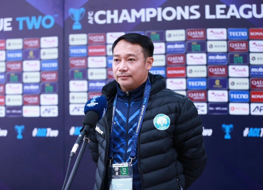 Nam Định gục ngã trước Sanfrecce Hiroshima: HLV Vũ Hồng Việt lý giải nguyên nhân thất bại