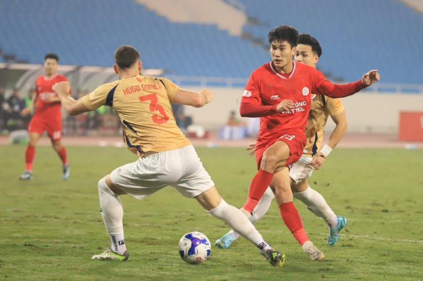 V-League 2024/2025: Thảm cảnh khán giả thưa thớt, chuyên môn đi xuống và vấn nạn tiêu cực