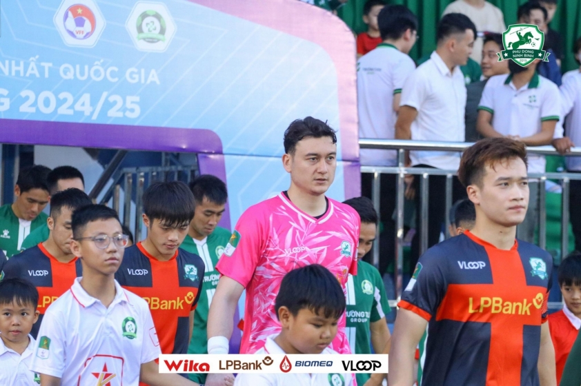 So sánh màn trình diễn của Filip Nguyễn và Đặng Văn Lâm: Cơn đau đầu dễ chịu của HLV Kim Sang Sik