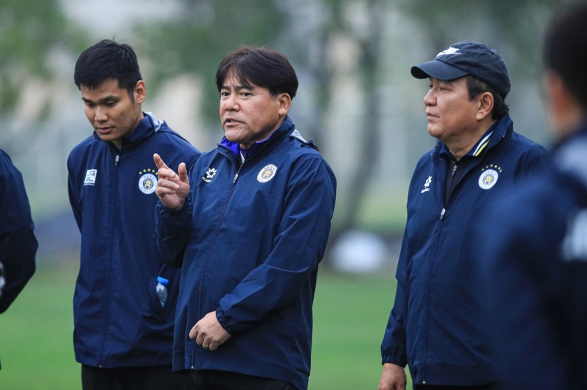 HLV Makoto Teguramori: Bỏ Lỡ Kỳ Nghỉ Xuân Để Vì Bóng Đá Việt Nam
