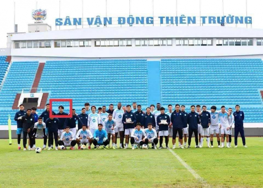 Li Tenglong: Tiền đạo Việt kiều thử việc tại V-League, giấc mơ World Cup vẫn còn đó