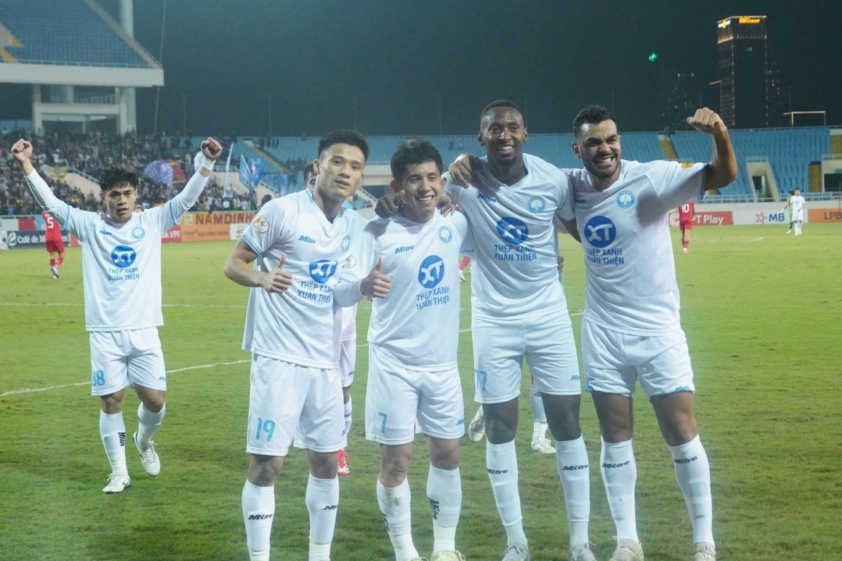 Thép Xanh Nam Định xuất sắc đánh bại Viettel 2-0 trên sân Mỹ Đình